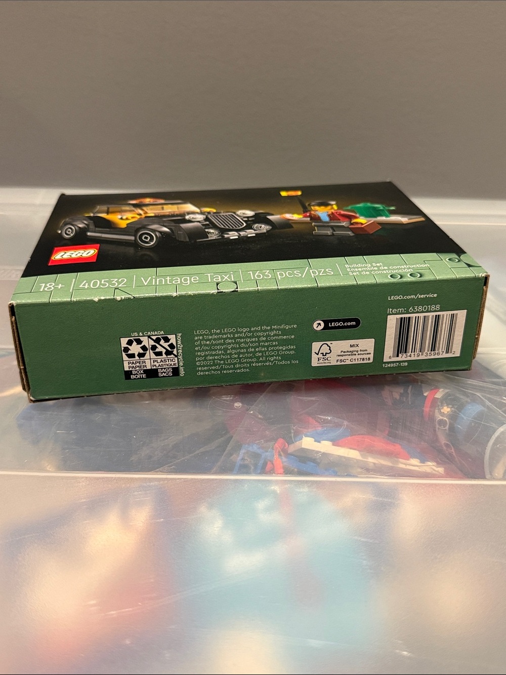 LEGO Vintage Taxi Building Set - 40532 - Picture 5 of 5